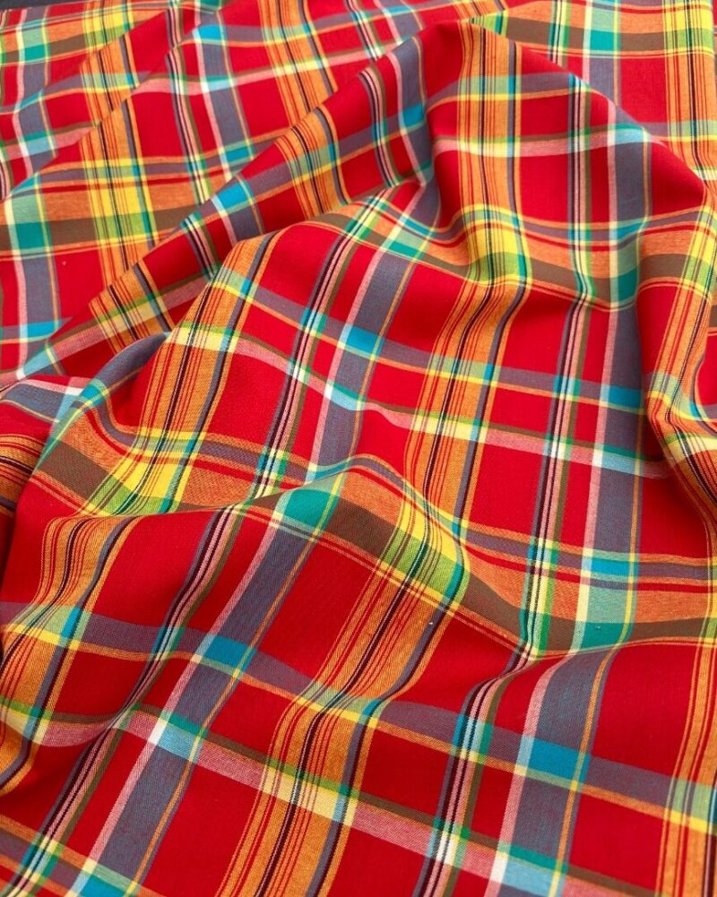 tissu madras antillais rouge jaune bleu