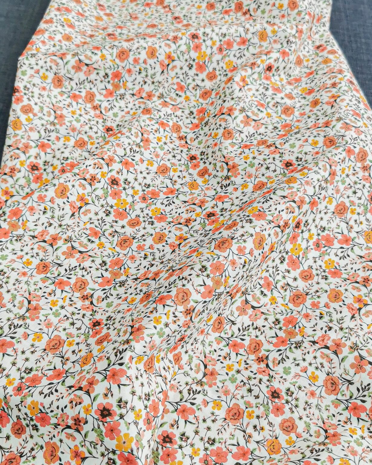 Chapeau Grigri Fleurs Bleues En Tissu Liberty En Coton Biologique