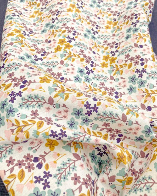 tissu coton fleuri violet moutarde bleu céladon