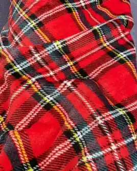 polaire motif tartan écossais fond rouge