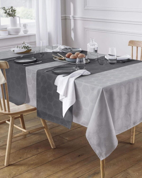nappe damassée motif sphère grise