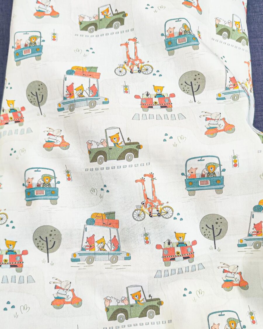 tissu coton bio girafe et voiture blanc