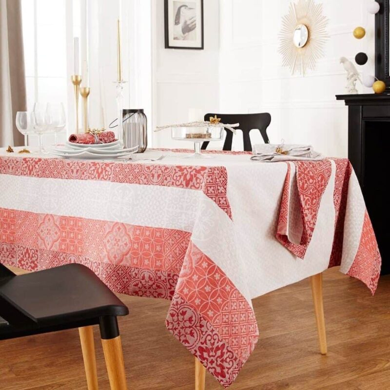 nappe mosaïque rubis jacquard