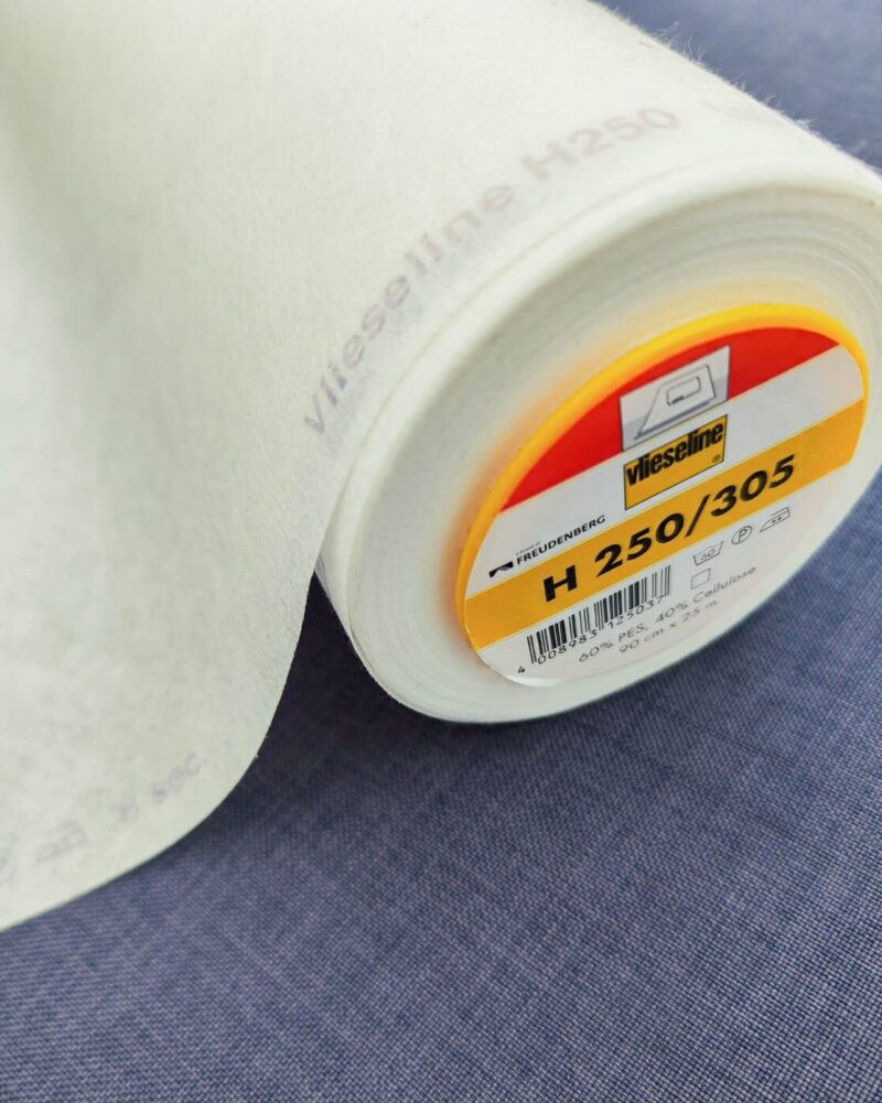 tissu vlieseline H250 305 blanc