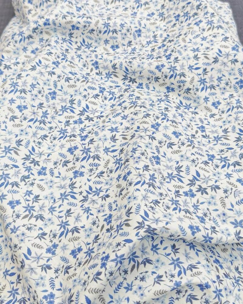 tissu style liberty petite fleur bleue