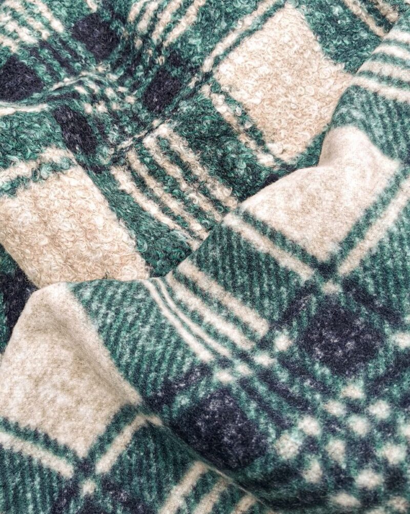 lainage réversible motif tartan écossais vert