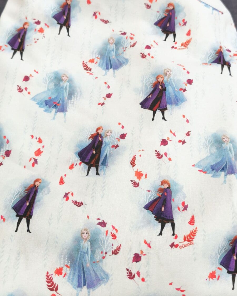 tissu coton licence la reine des neiges Anna et Elsa