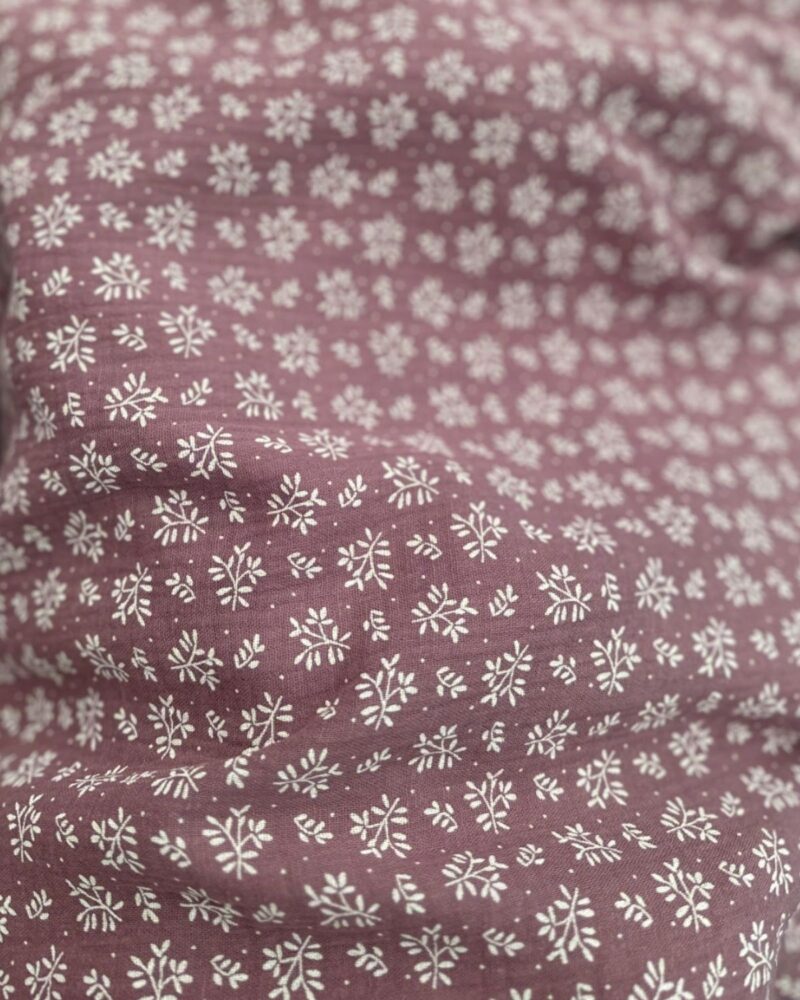 tissu double gaze fleuri prune