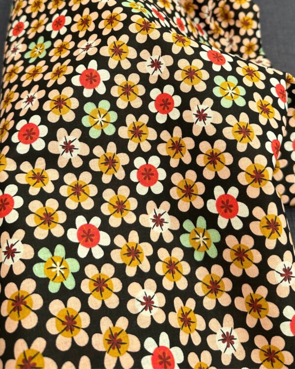 tissu coton nami fond noir
