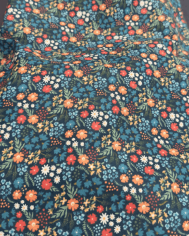 tissu coton bio fleuri rouge pêche fond bleu marine