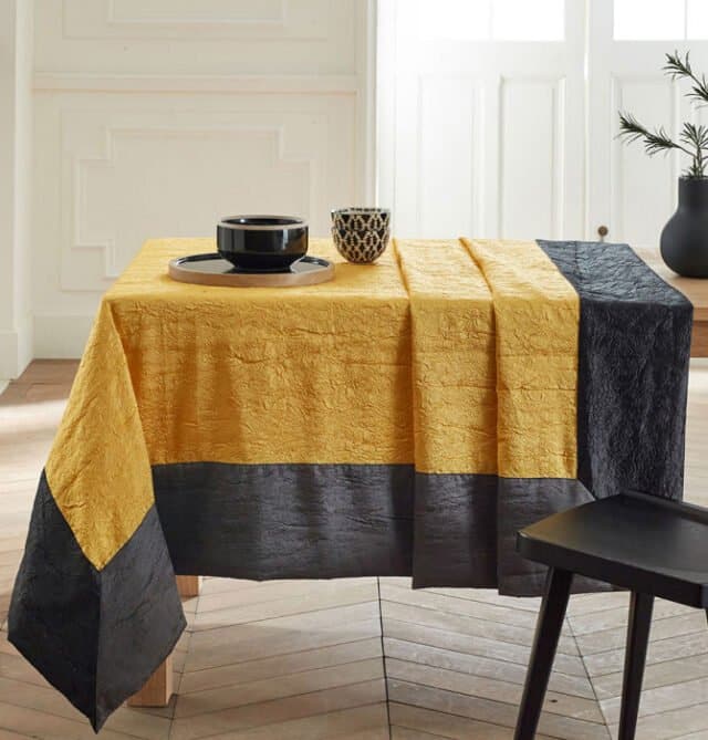 nappe taffetas froissés ambiance safran anthracite