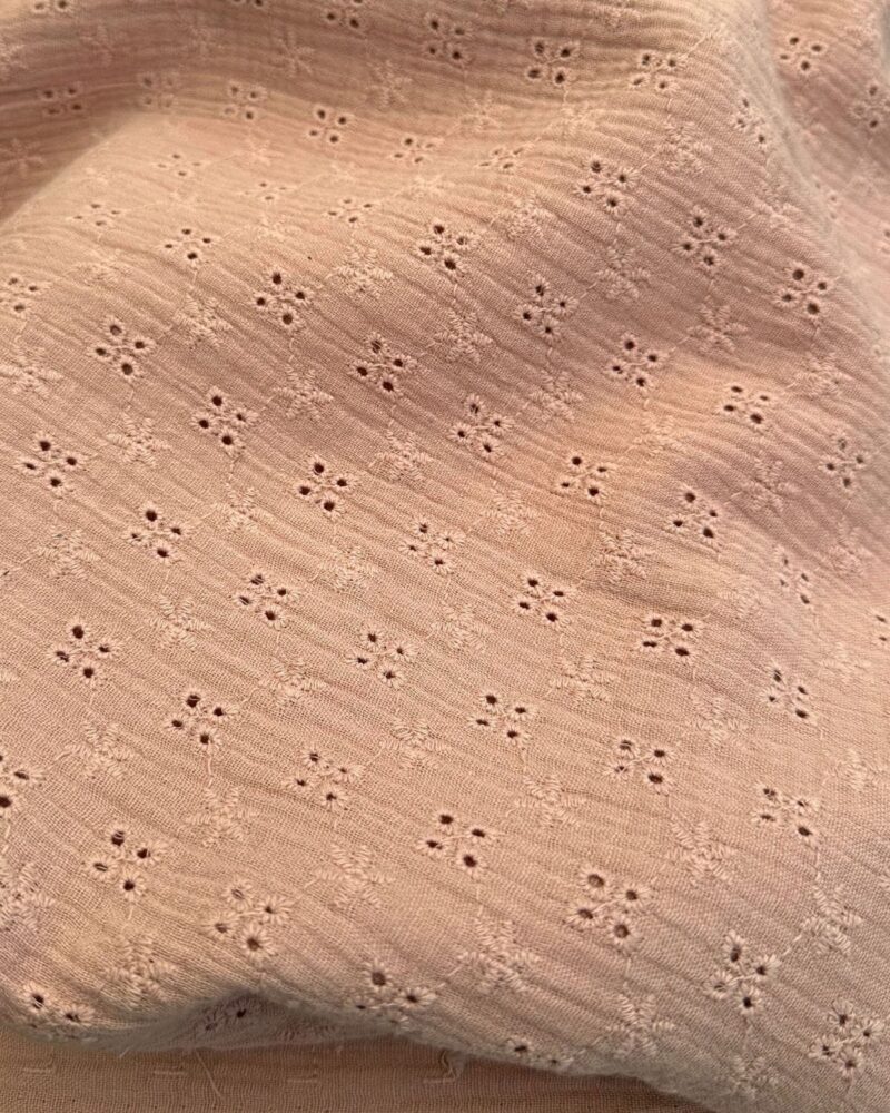tissu double gaze brodé vieux rose