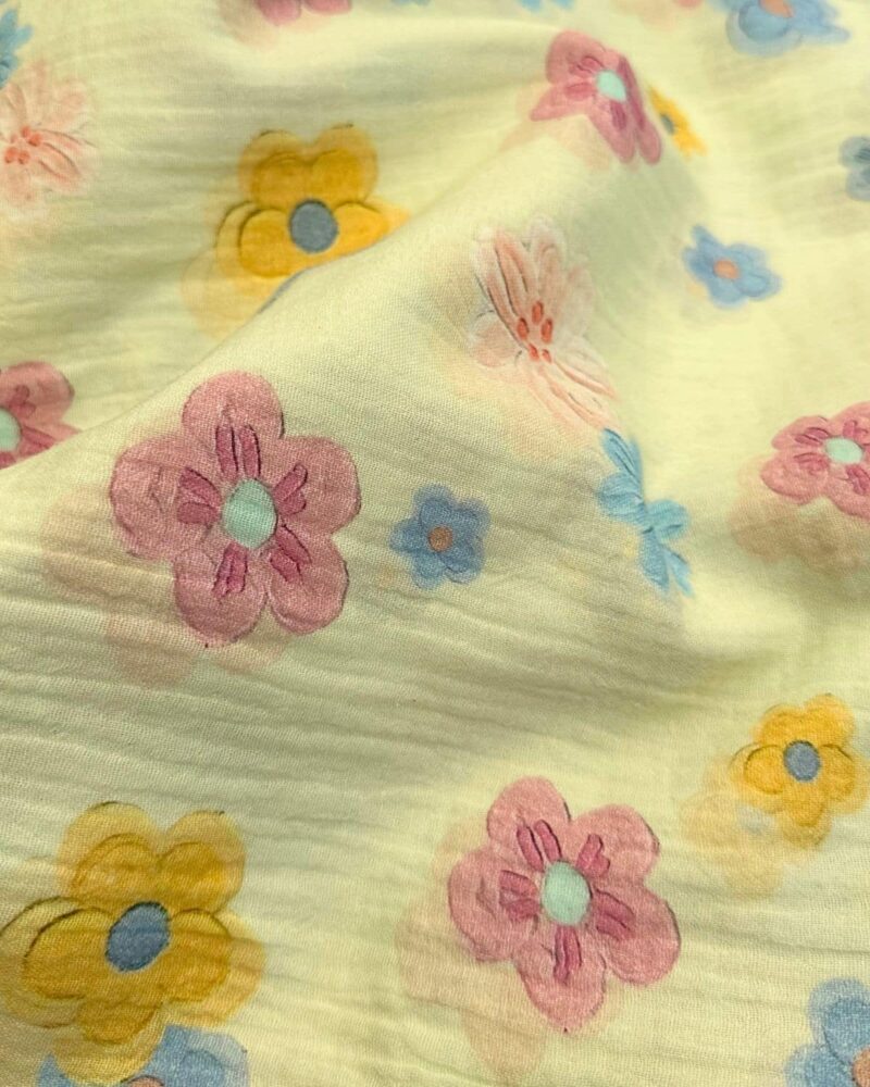 tissu double gaze grosse fleur rose jaune fond écru