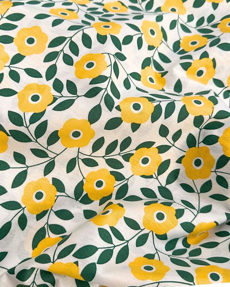 tissus popeline de coton feuillage jaune et vert fond blanc