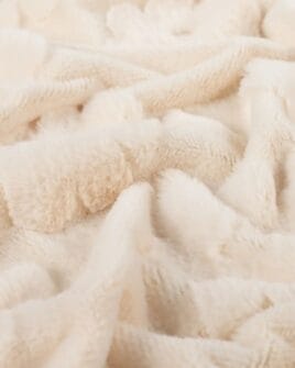 tissu fausse fourrure imprimé fleur écru 2