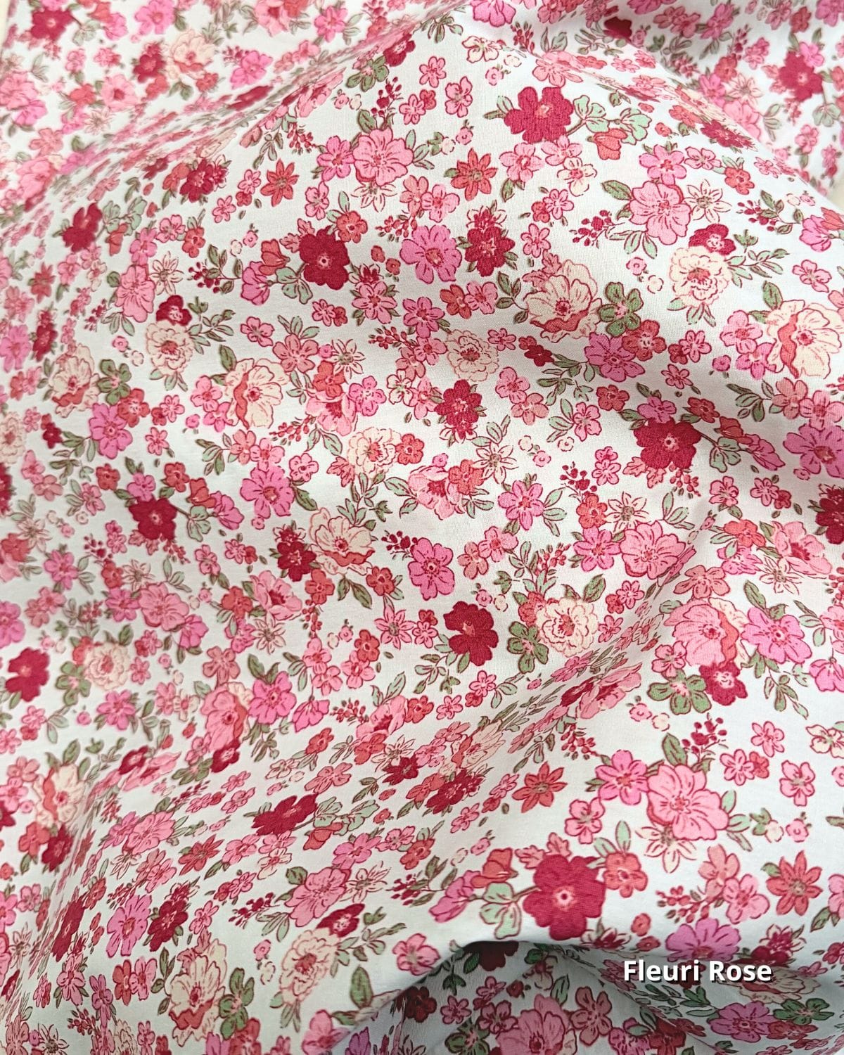 tissu popeline de coton fleuri rose