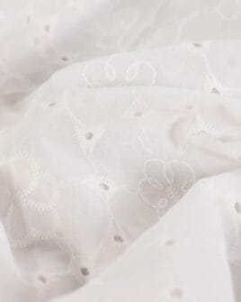 tissu broderie anglaise uni blanc