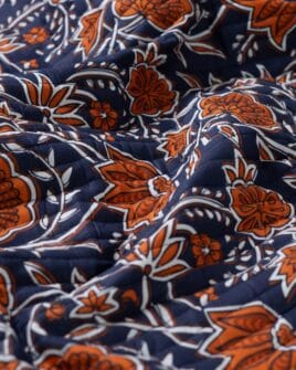 voile de coton matelassé imprimé fleur indienne réversible bleu marine cognac