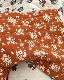 tissu double gaze matelassé fleuri camel bleu jean