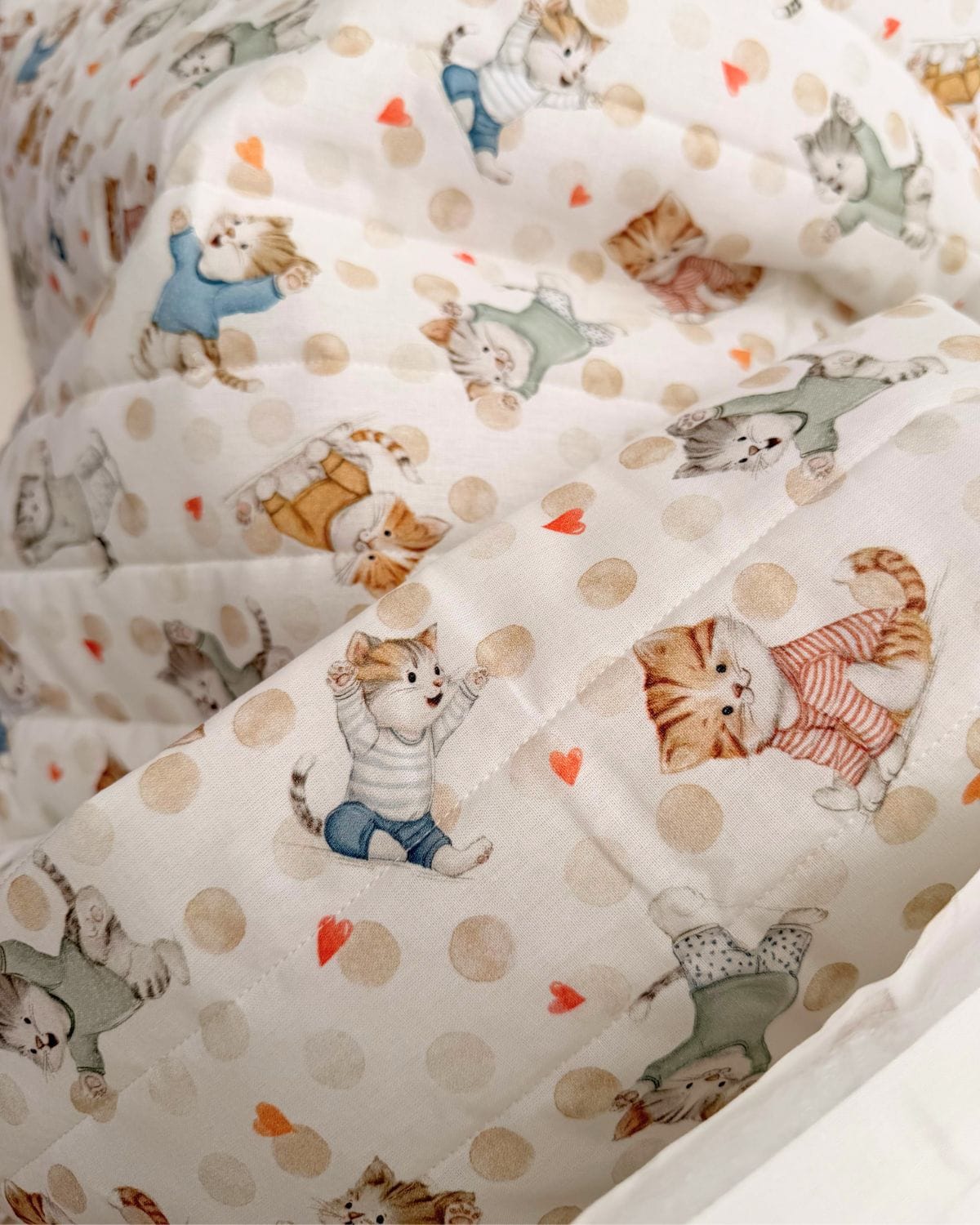 tissu matelassé cats blanc impression digitale double face