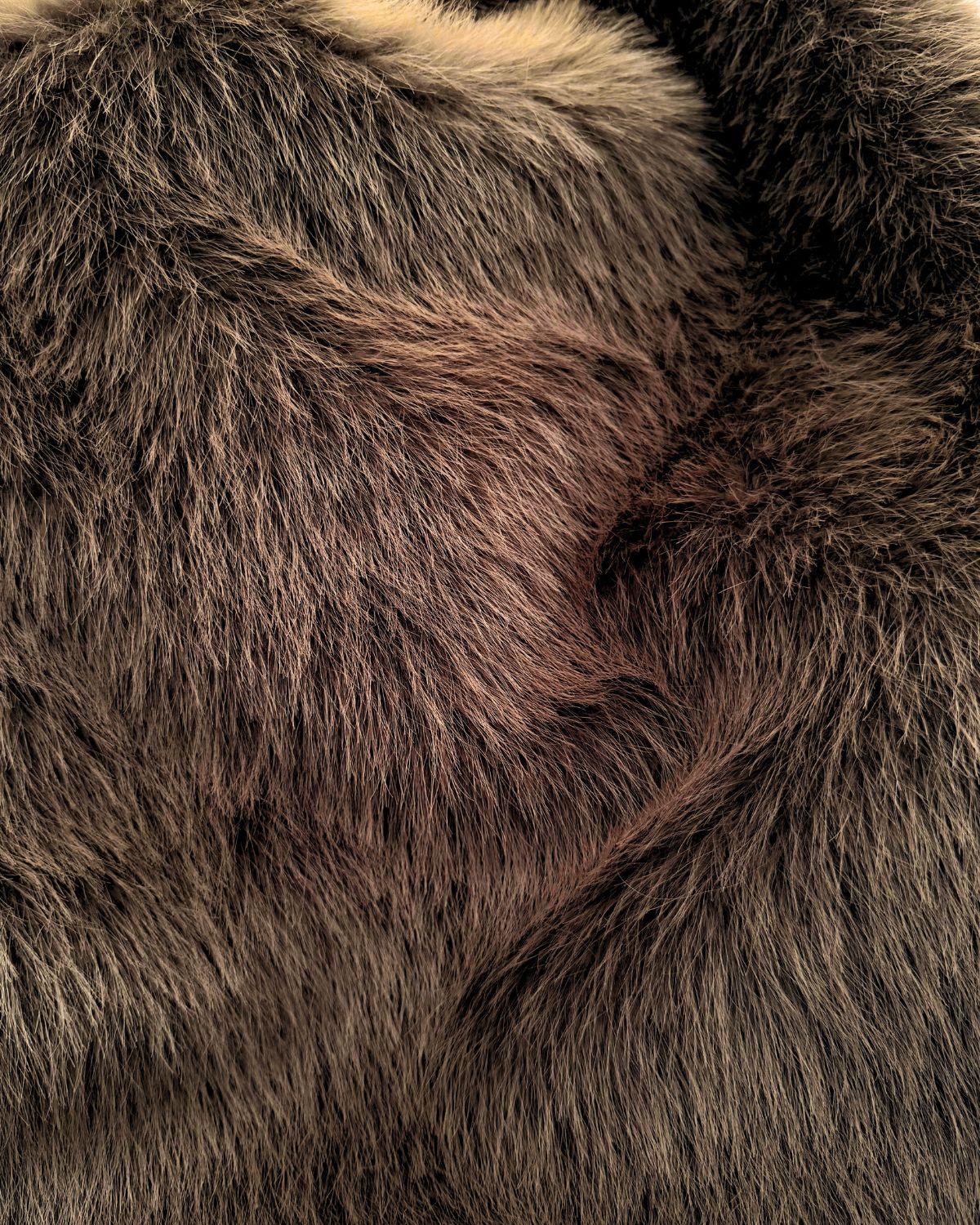 tissu fausse fourrure fox taupe fumé